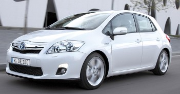 Verbrauchswerte Kompaktklasse: Hybride von Toyota sind die Saubermänner