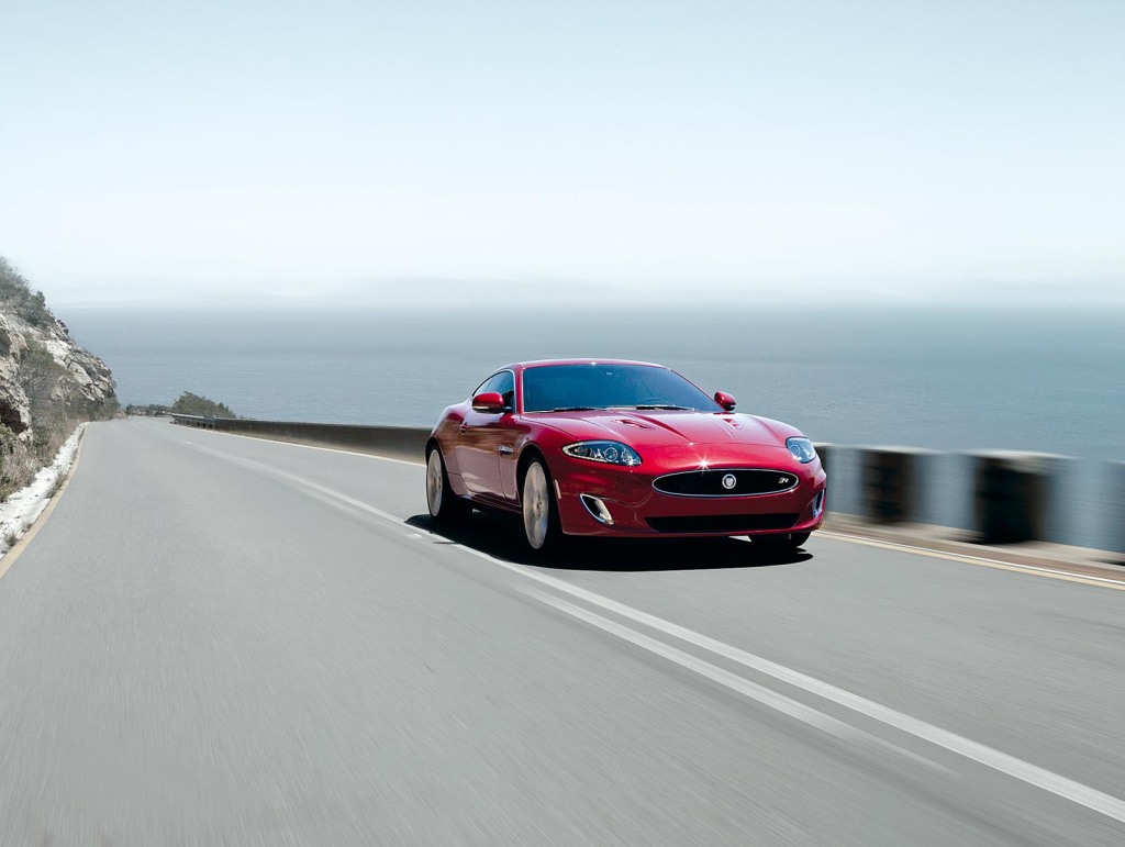 JAGUAR_XKR_COUPE_2012_02_hi