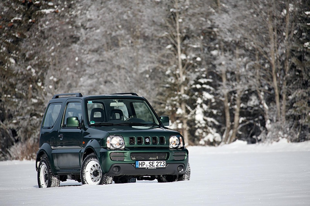 33_27_suzuki_jimny