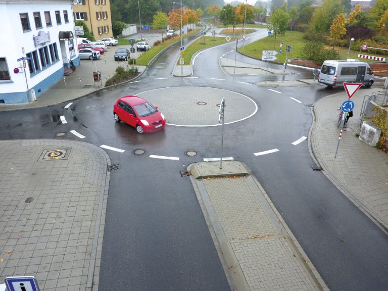 Kreisverkehr Chaos Was Ist In Dieser Situation Richtig Der Ultimative Ratgeberfeed